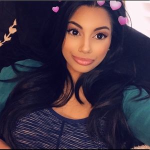 Meet your Posher, Nicole